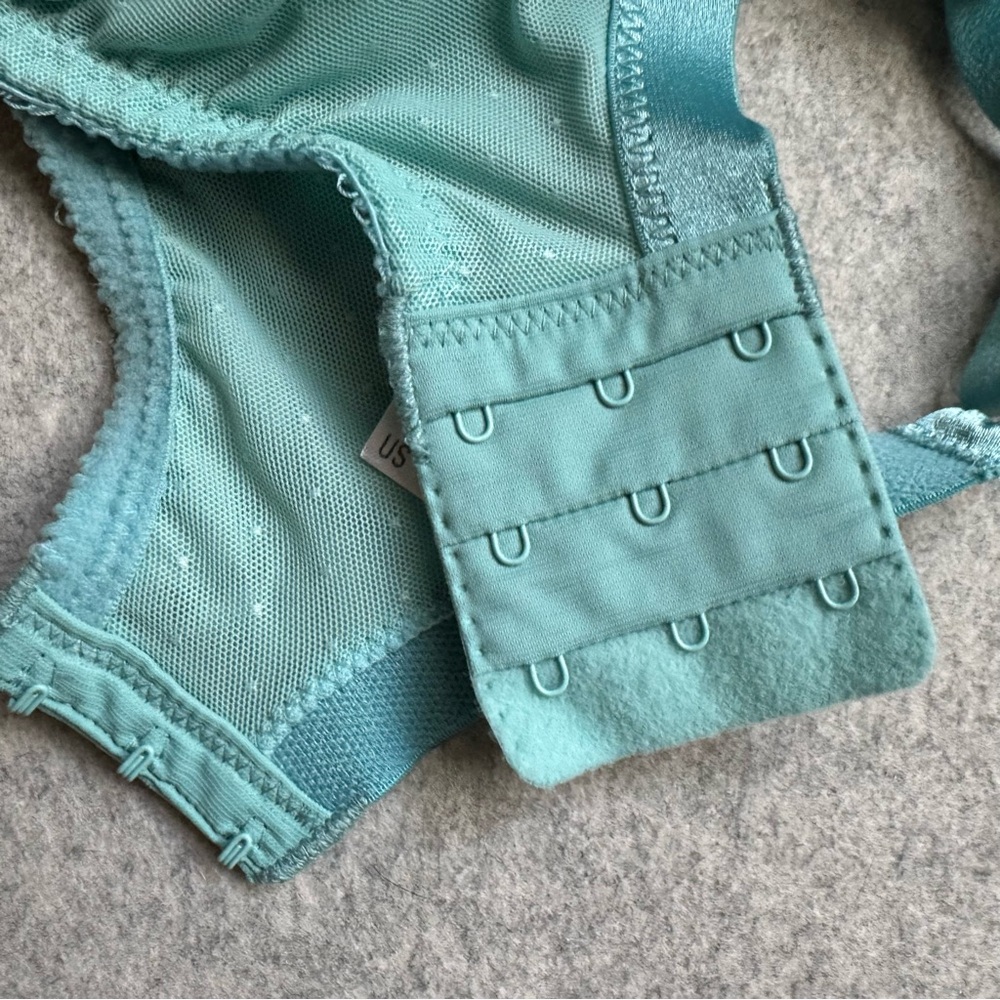 Wacoal Retro Chic Lace Underwire Bra and Panty Set - Teal - Picture 3 of 12